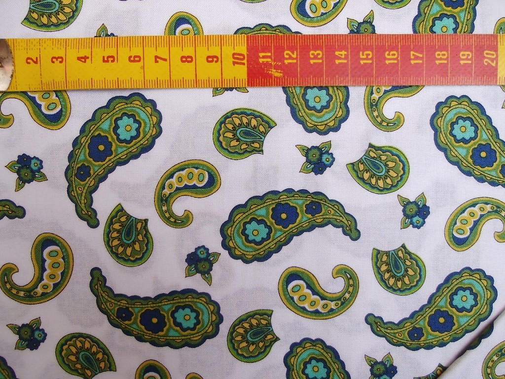 347 weiß mit grünem Paisley