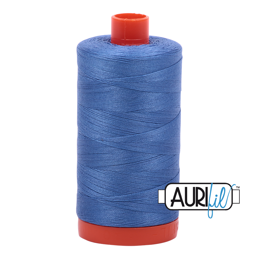 501 Aurifil Garn 1128