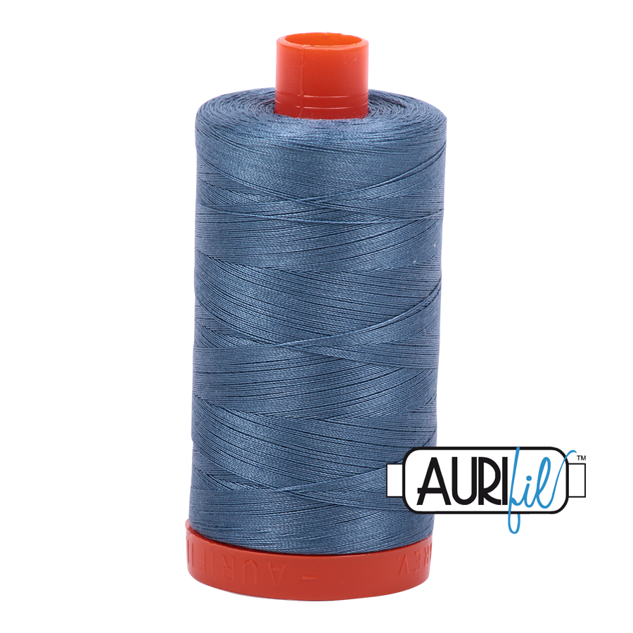 151 Aurifil Garn 1126