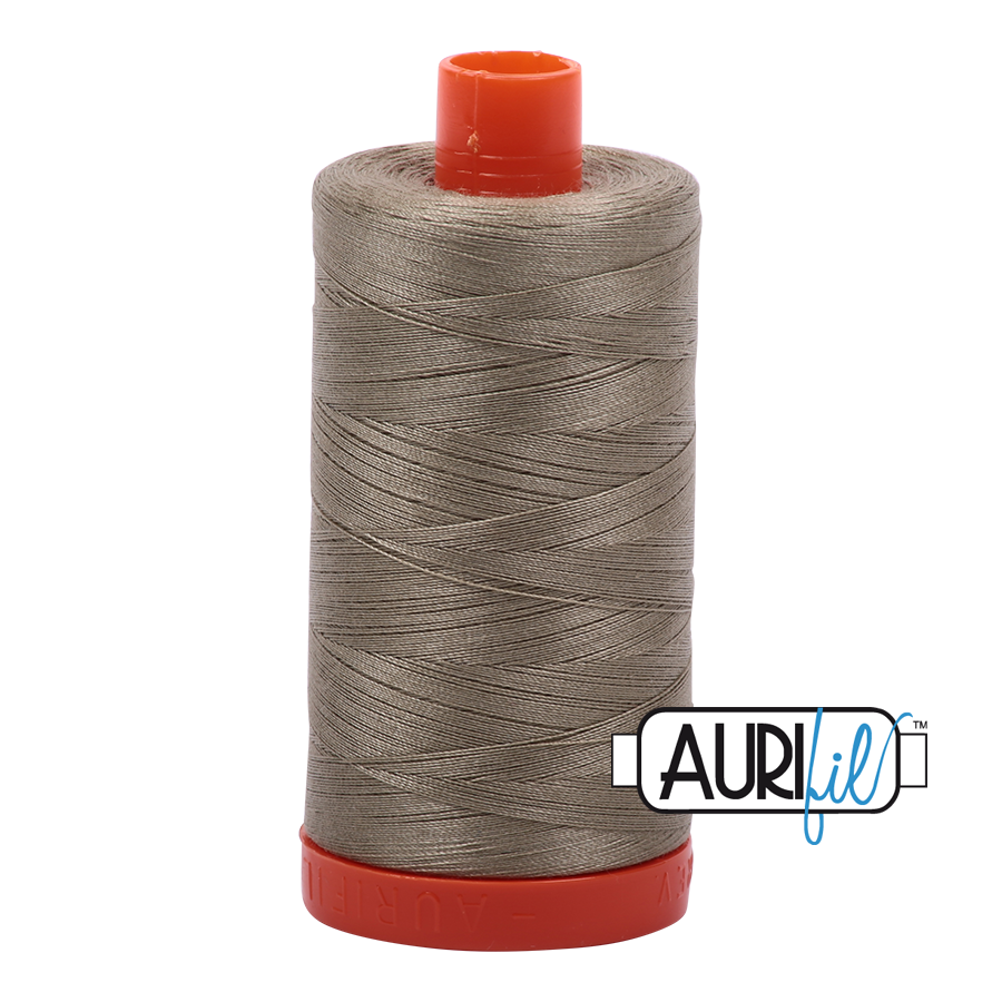 218 Aurifil Garn 2900