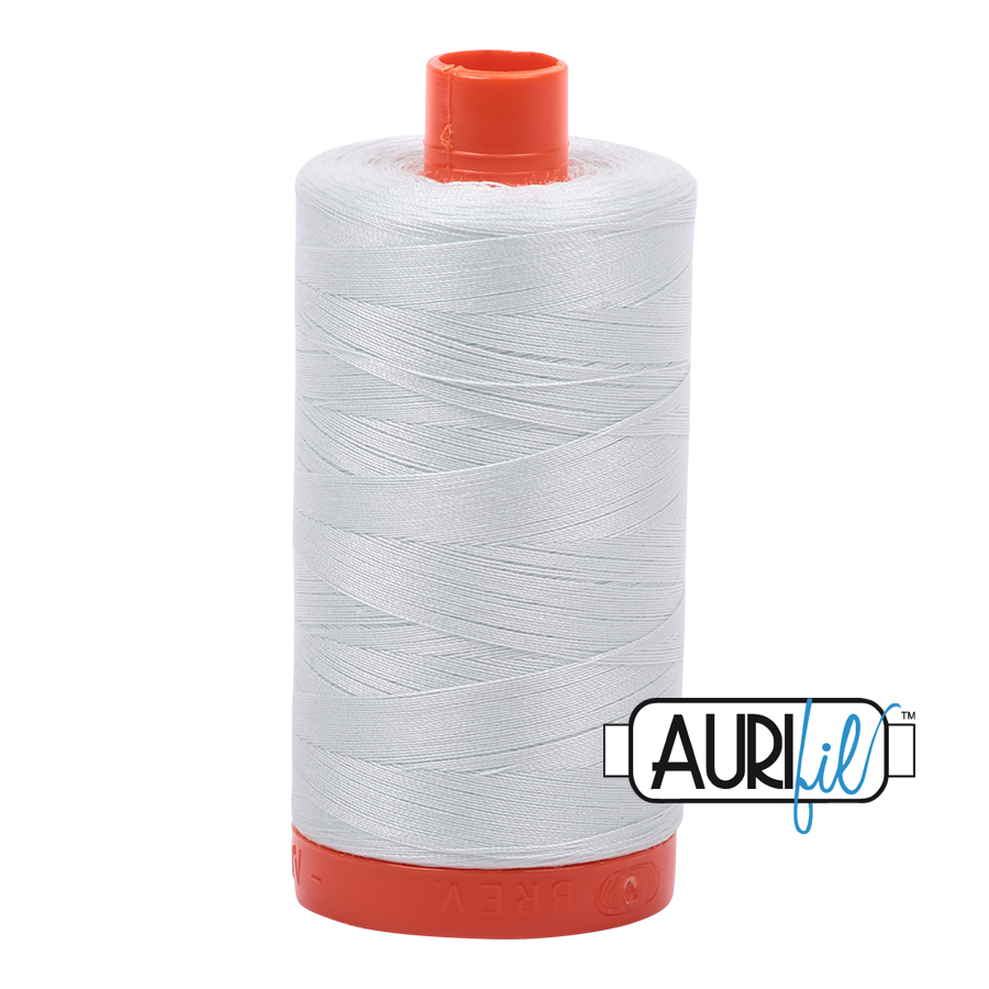 211 Aurifil Garn 2800